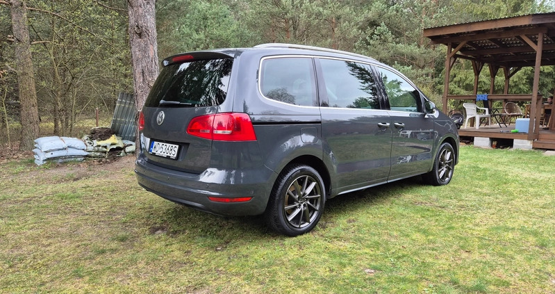 Volkswagen Sharan cena 60500 przebieg: 253000, rok produkcji 2014 z Warszawa małe 704